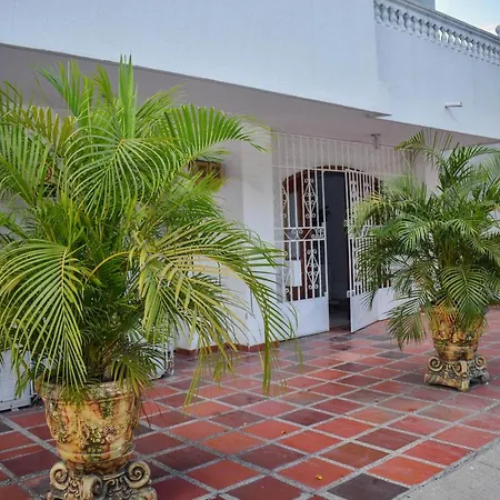 Casa Yaniris Pensión *